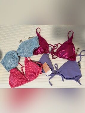 Dippin' Daisy's 4 pack bikini tops (3 new with tags, 1 worn once)
